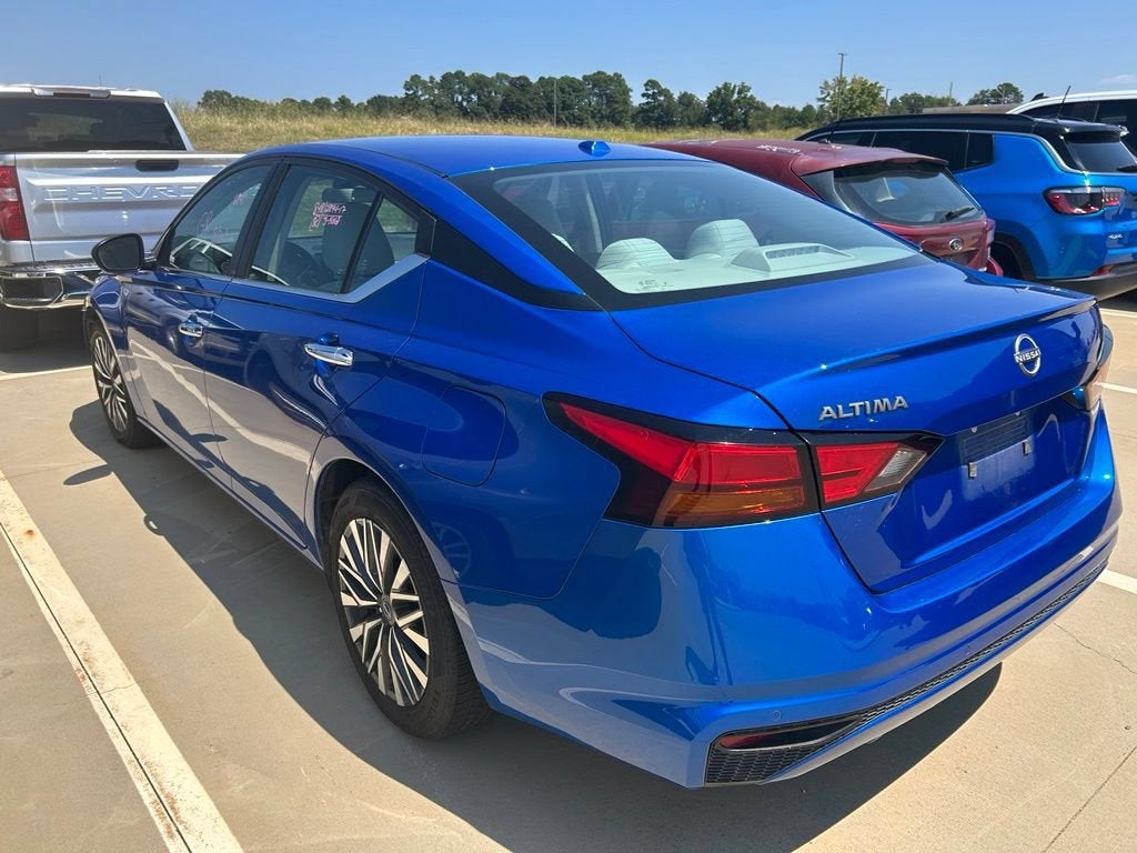 2025 Nissan Altima SV FWD