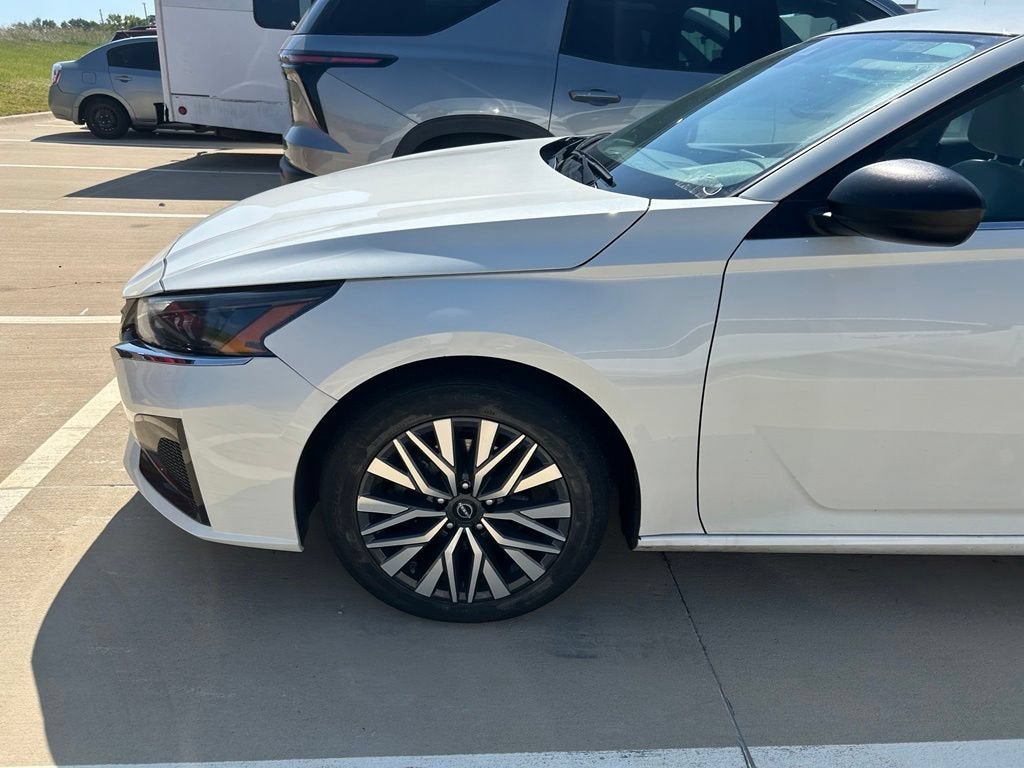 2025 Nissan Altima SV FWD
