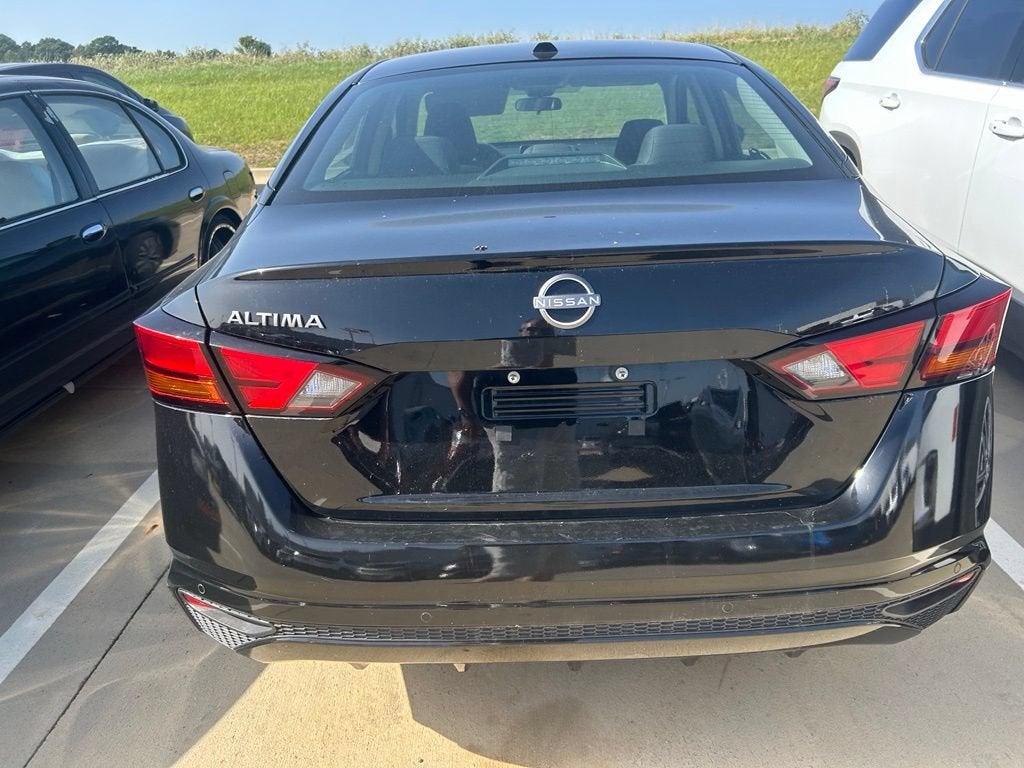 2025 Nissan Altima SV FWD