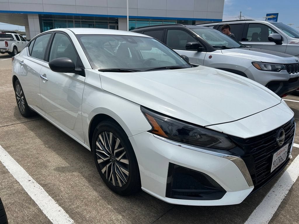 2025 Nissan Altima SV FWD