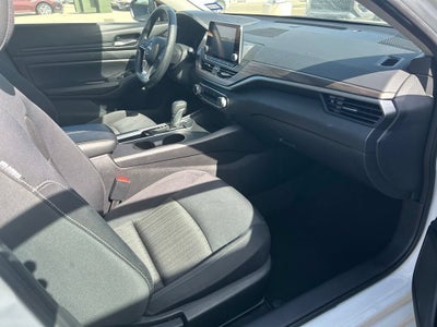 2025 Nissan Altima SV FWD