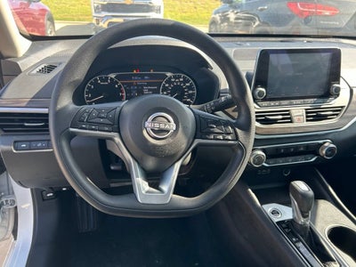 2025 Nissan Altima SV FWD