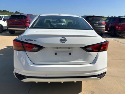 2025 Nissan Altima SV FWD