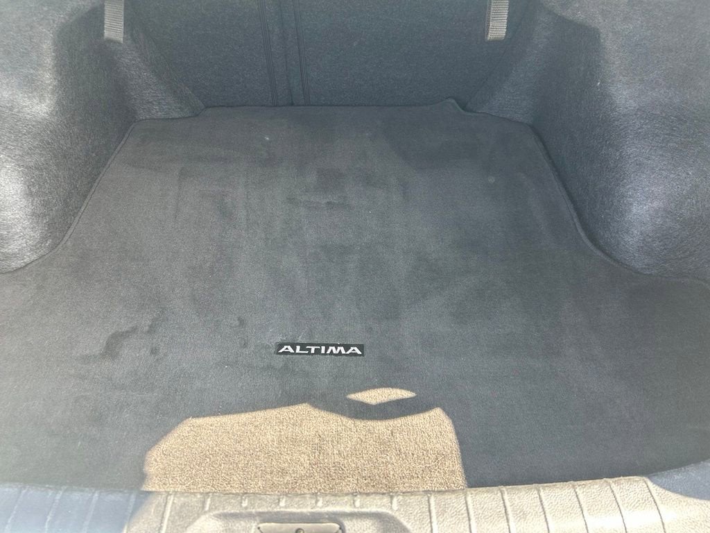 2025 Nissan Altima SV FWD