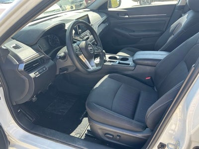 2025 Nissan Altima SV FWD