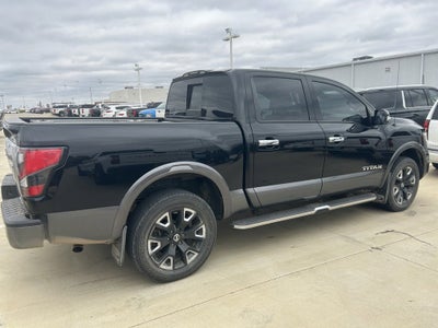 2021 Nissan TITAN Crew Cab Platinum Reserve 4x4