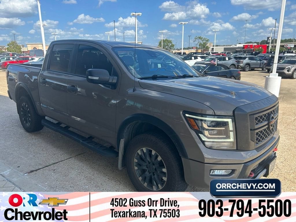 2021 Nissan TITAN Crew Cab PRO-4X 4x4