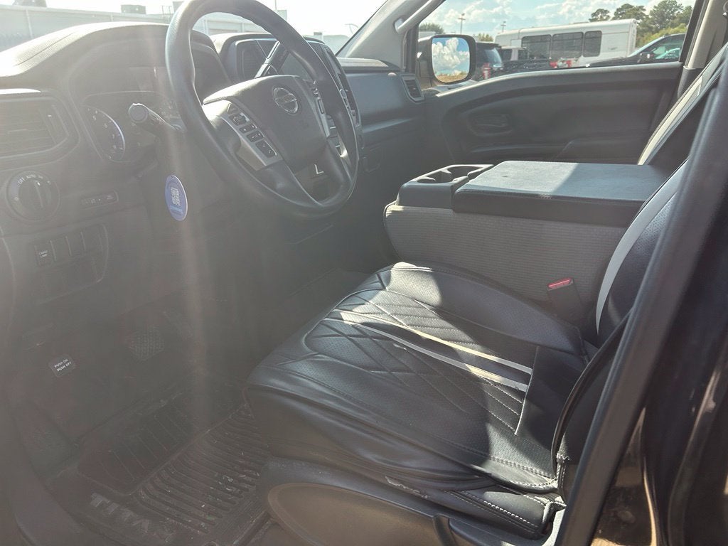 2020 Nissan TITAN Crew Cab S 4x2