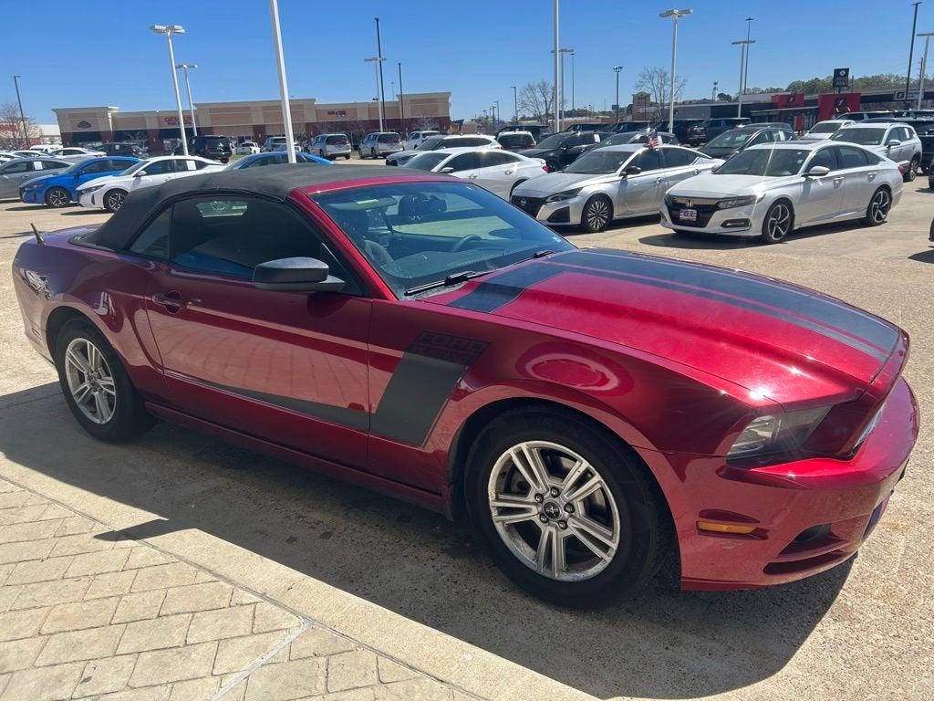 2014 Ford Mustang V6