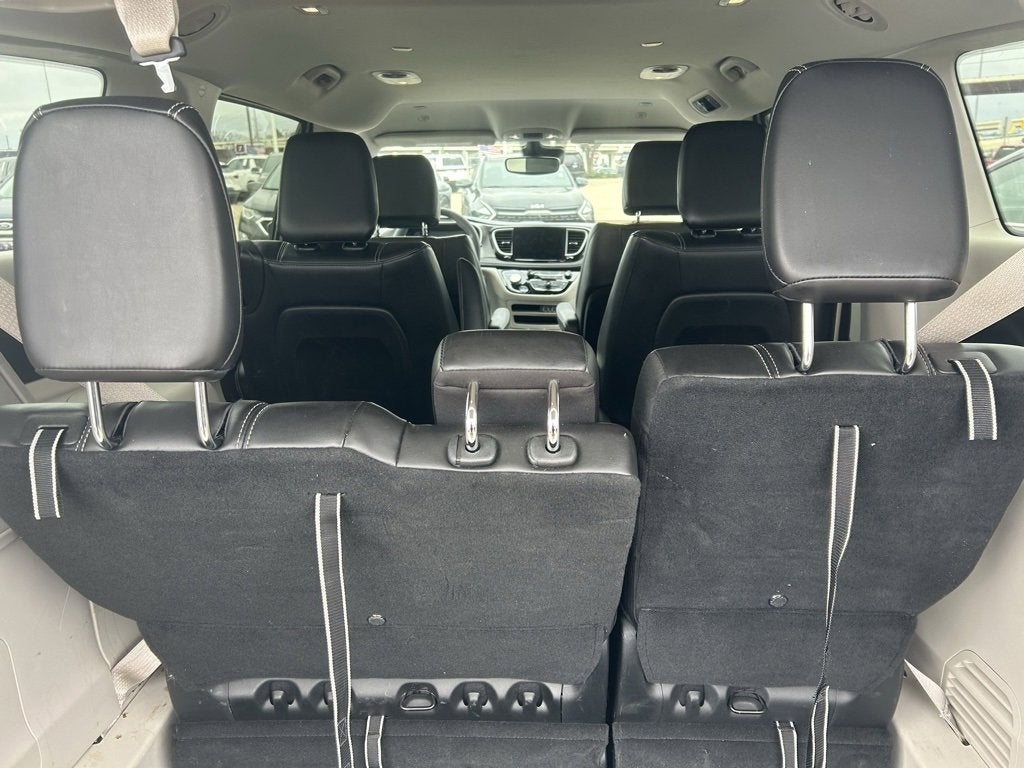 2023 Chrysler Pacifica Hybrid Touring L