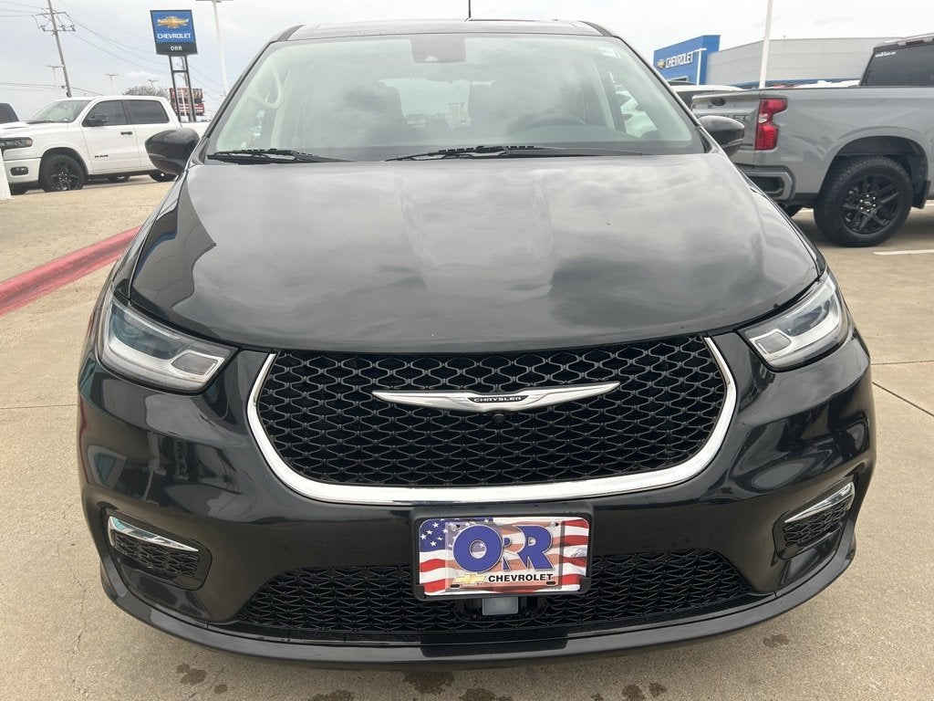 2023 Chrysler Pacifica Hybrid Touring L