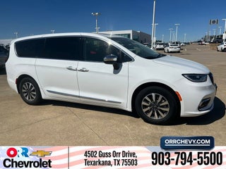 2023 Chrysler Pacifica Hybrid Limited