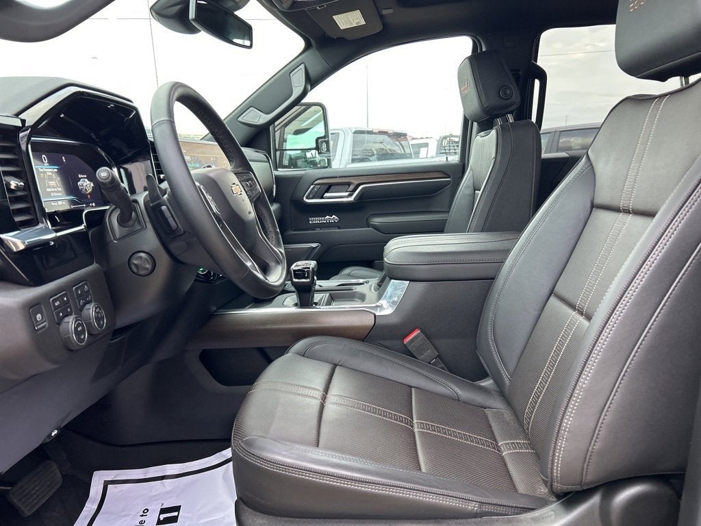 2025 Chevrolet Silverado 1500 High Country