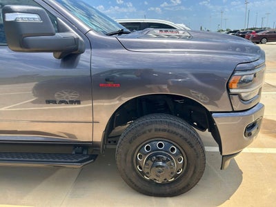 2024 RAM 3500 Laramie Crew Cab 4x4 8' Box