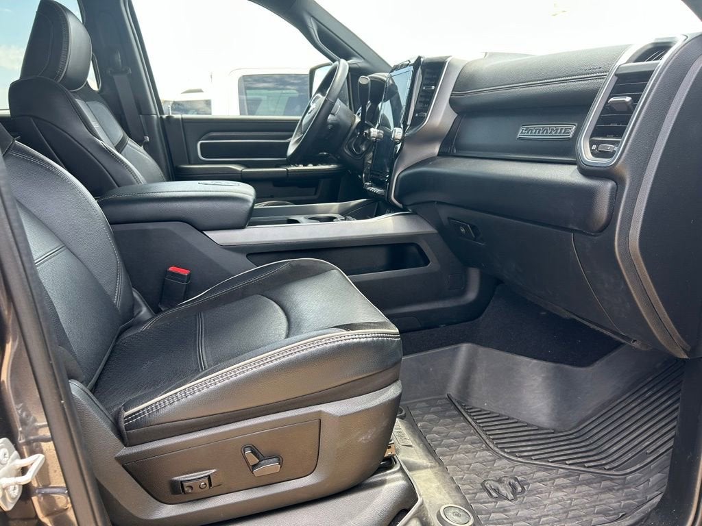2024 RAM 3500 Laramie Crew Cab 4x4 8' Box