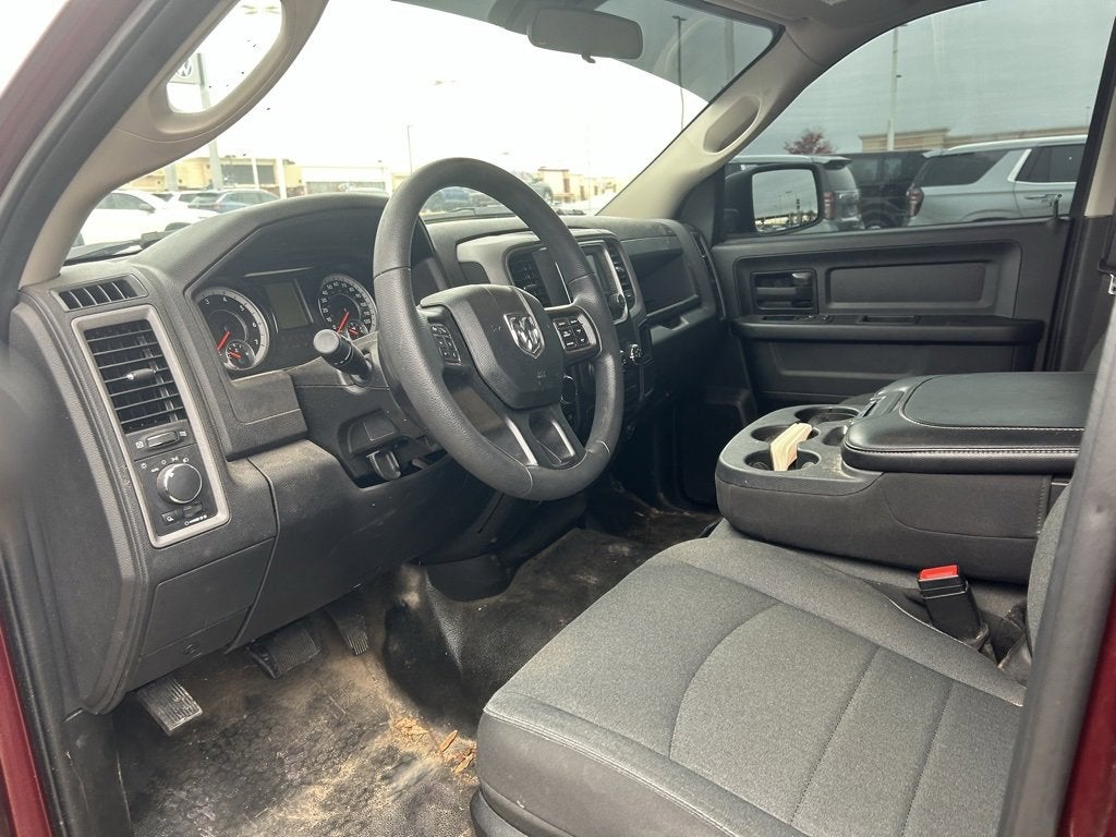 2023 RAM 1500 Classic Tradesman Crew Cab 4x4 5'7" Box