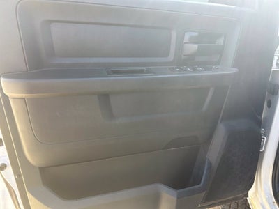 2017 RAM 2500 Tradesman Crew Cab 4x4 6'4" Box