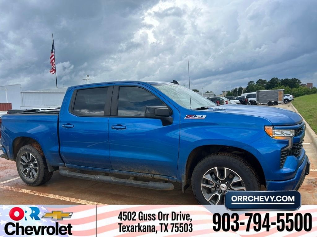 2022 Chevrolet Silverado 1500 RST 4X4 Crew Cab Short Box's photo