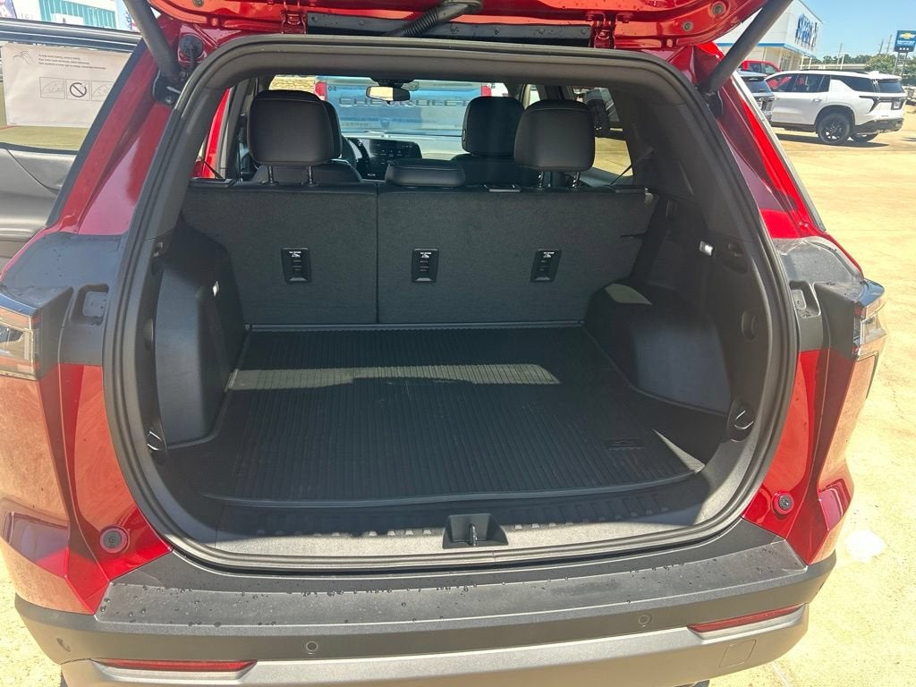 2027 Chevrolet Equinox FWD LT