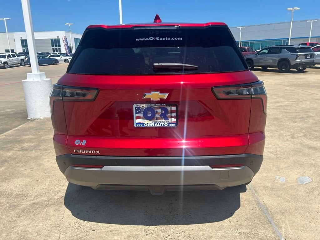 2027 Chevrolet Equinox FWD LT