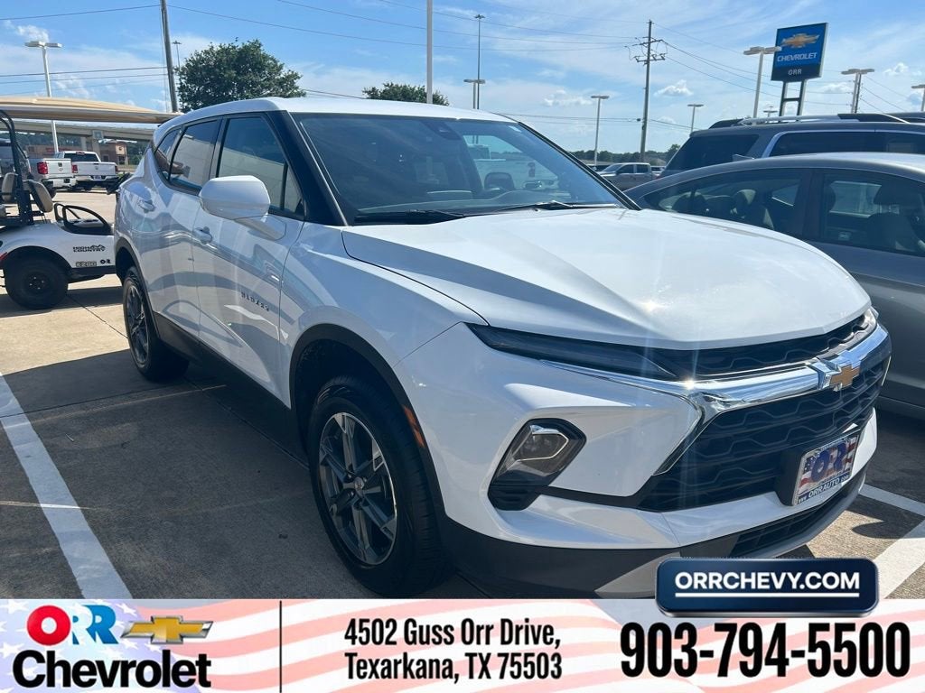 2025 Chevrolet Blazer 2.0T 2LT FWD's photo