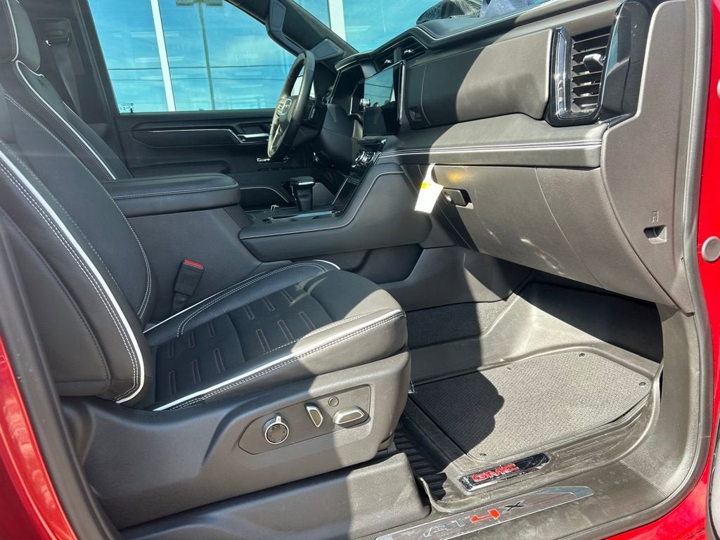2025 GMC Sierra 1500 AT4X