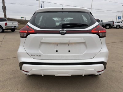 2024 Nissan Kicks S Xtronic CVT