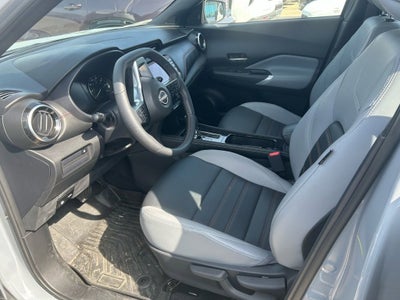 2024 Nissan Kicks SR Xtronic CVT