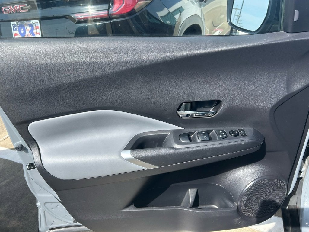 2024 Nissan Kicks SR Xtronic CVT