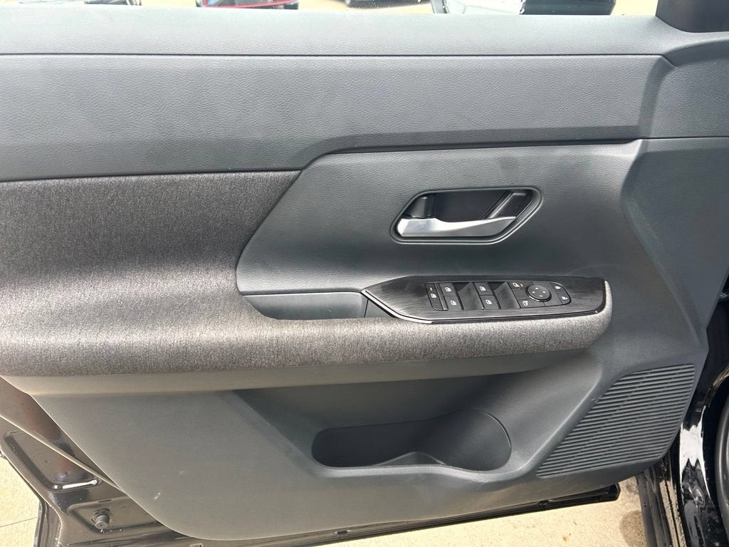 2025 Nissan Kicks SV Intelligent AWD