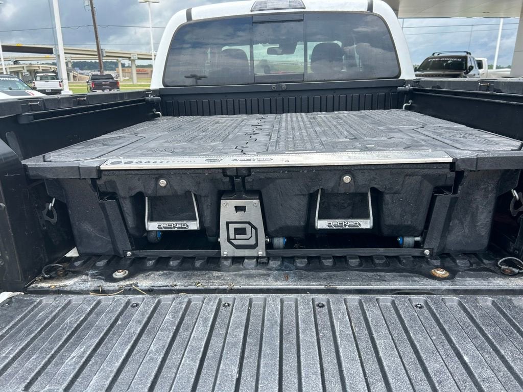 2022 Toyota Tacoma SR V6