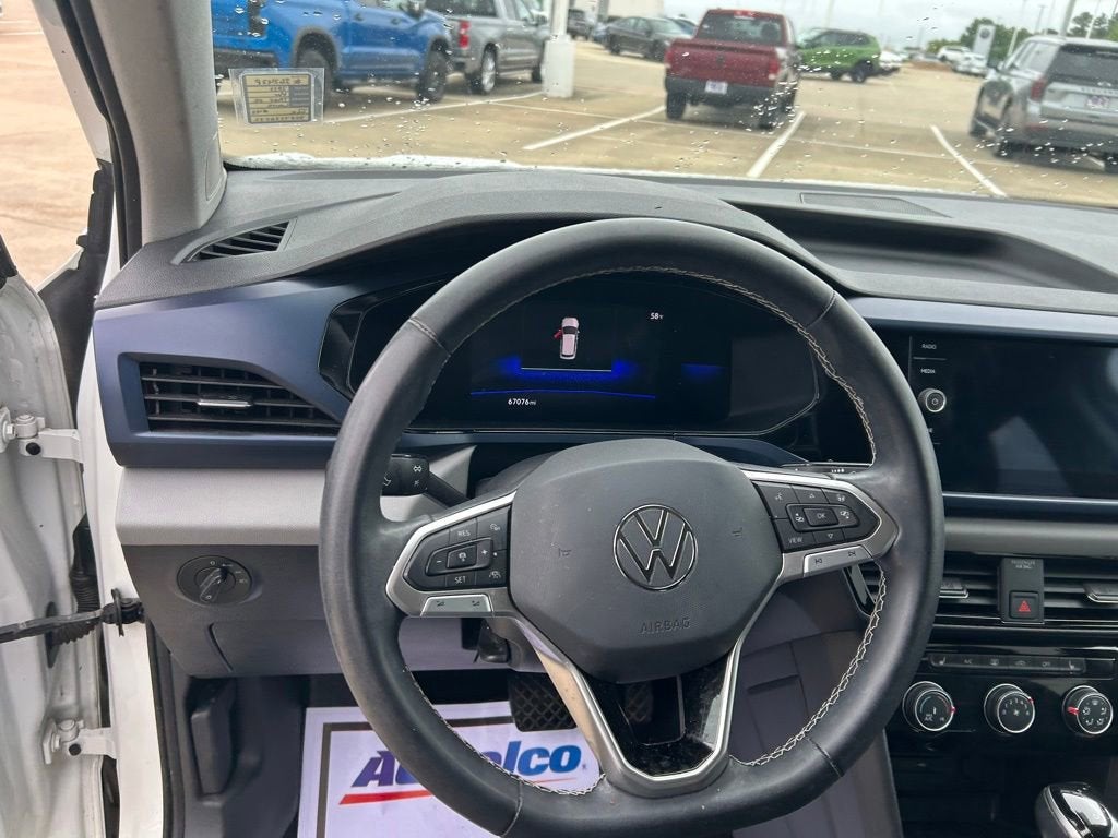 2023 Volkswagen Taos SE