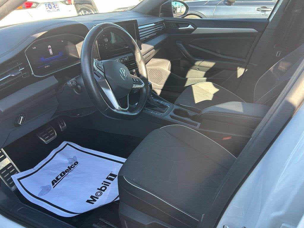 2025 Volkswagen Jetta Sport