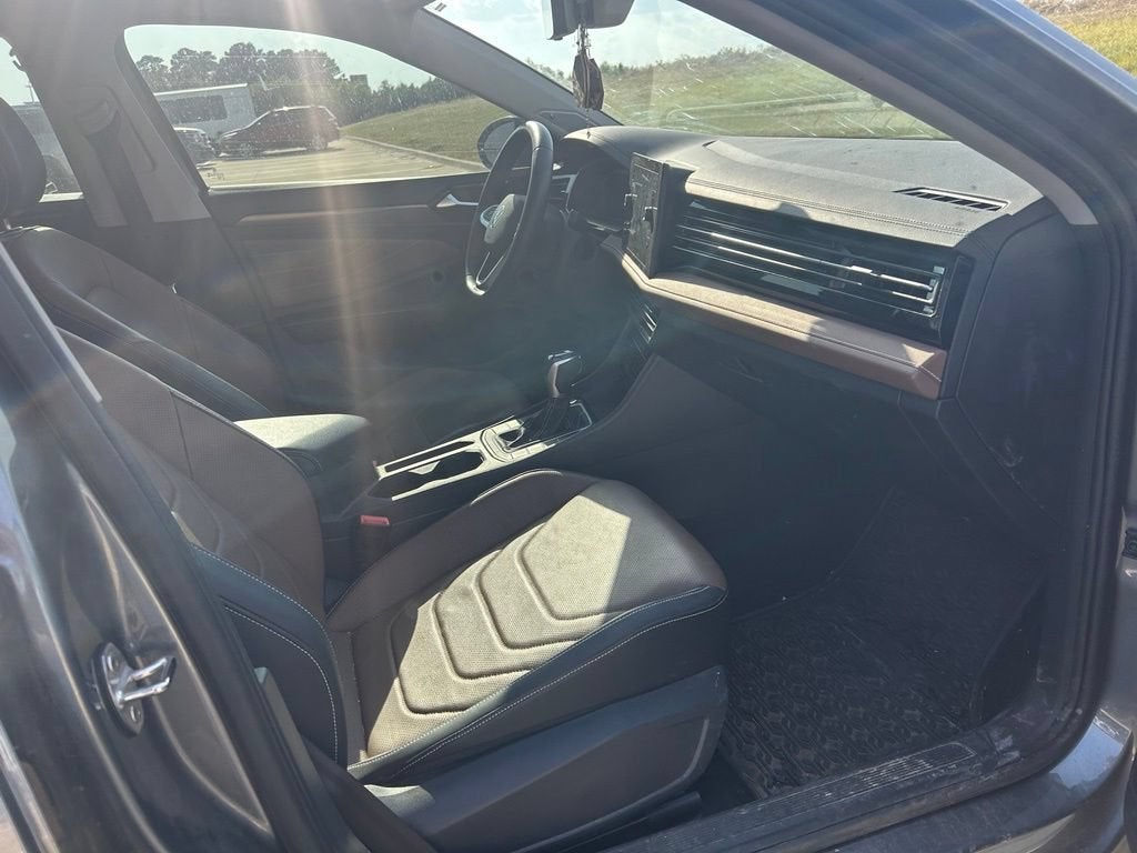 2025 Volkswagen Jetta SEL