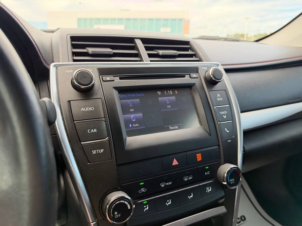 2017 Toyota Camry SE