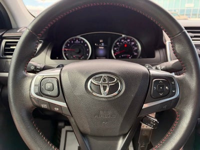 2017 Toyota Camry SE