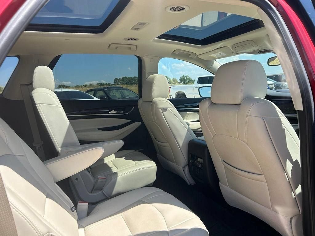 2024 Buick Enclave Essence