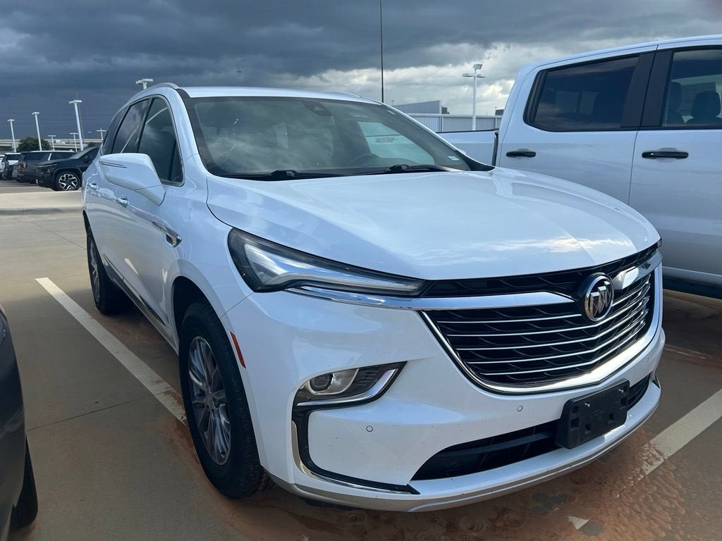 2022 Buick Enclave Essence
