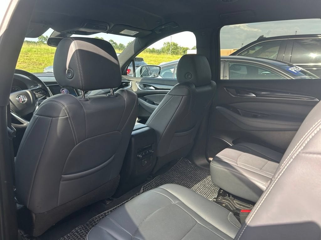 2022 Buick Enclave Essence