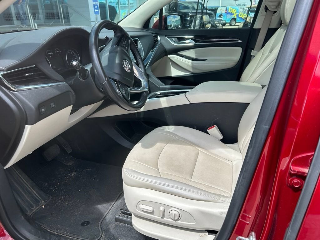 2023 Buick Enclave Essence