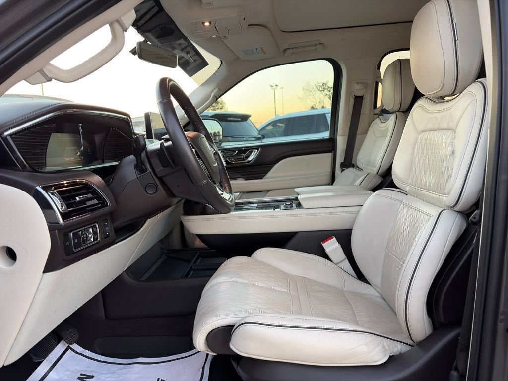 2024 Lincoln Navigator L Black Label