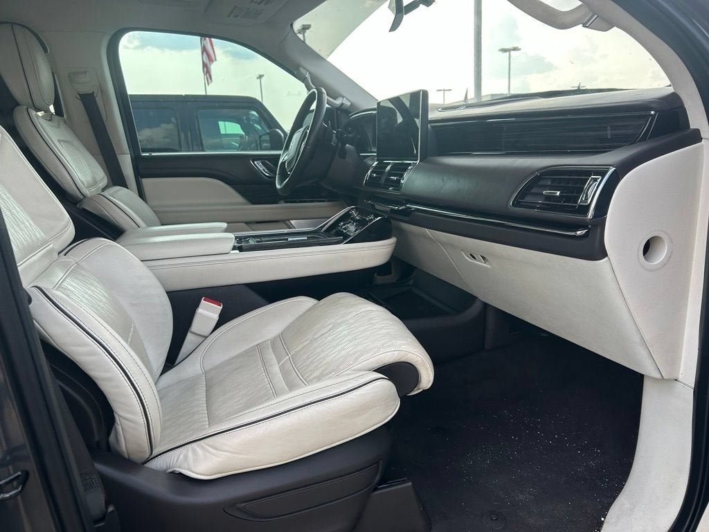 2024 Lincoln Navigator L Black Label