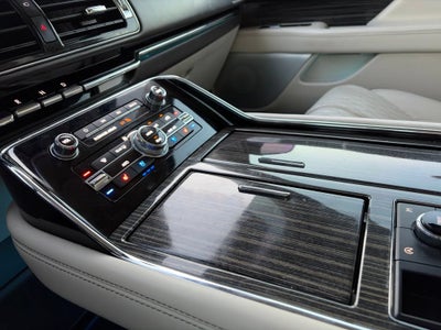 2024 Lincoln Navigator L Black Label