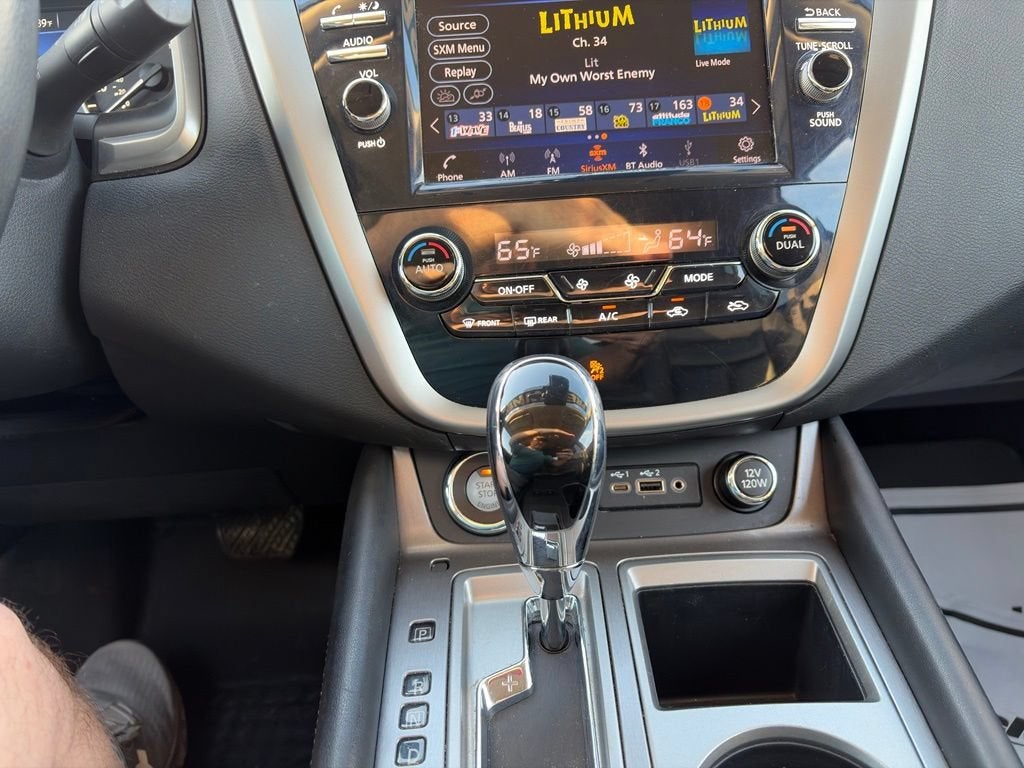 2023 Nissan Murano SV