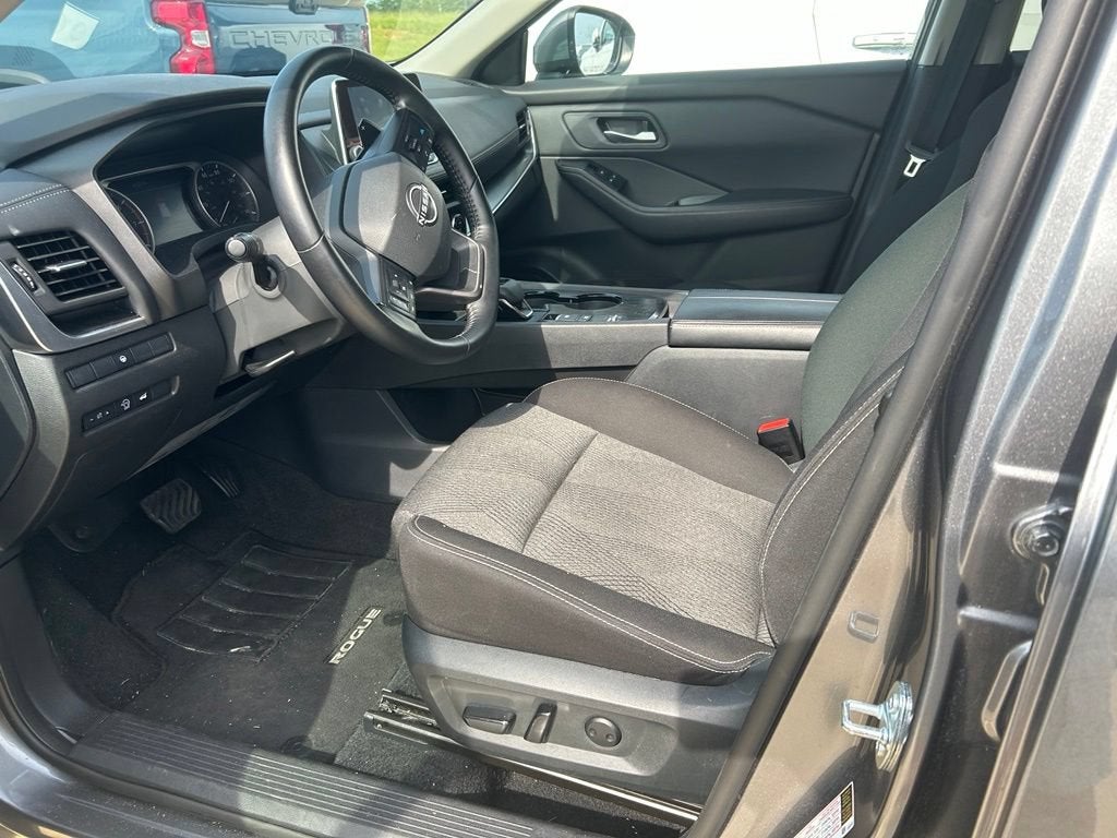 2025 Nissan Rogue SV FWD