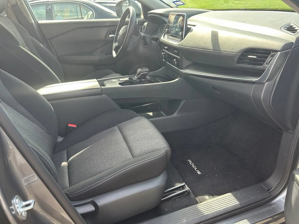 2025 Nissan Rogue SV FWD