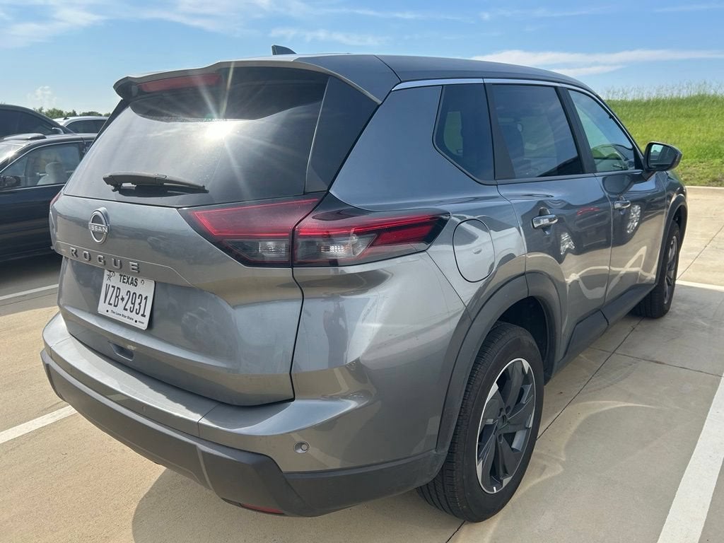 2025 Nissan Rogue SV FWD