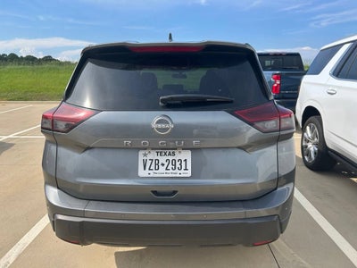 2025 Nissan Rogue SV FWD