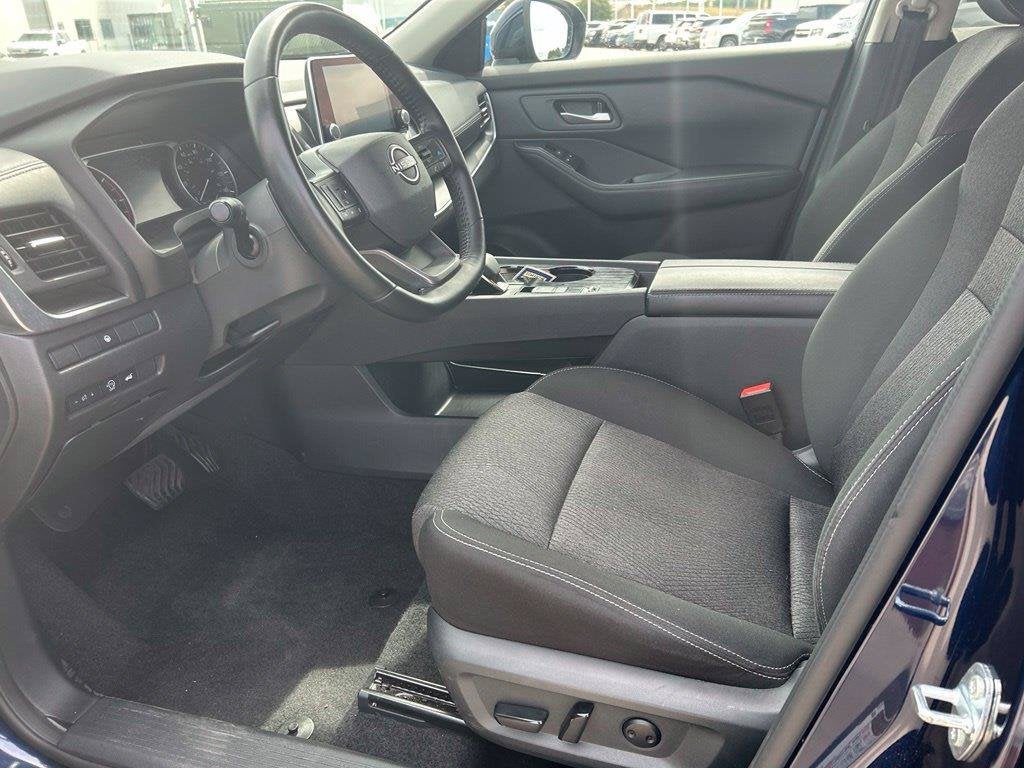 2025 Nissan Rogue SV FWD