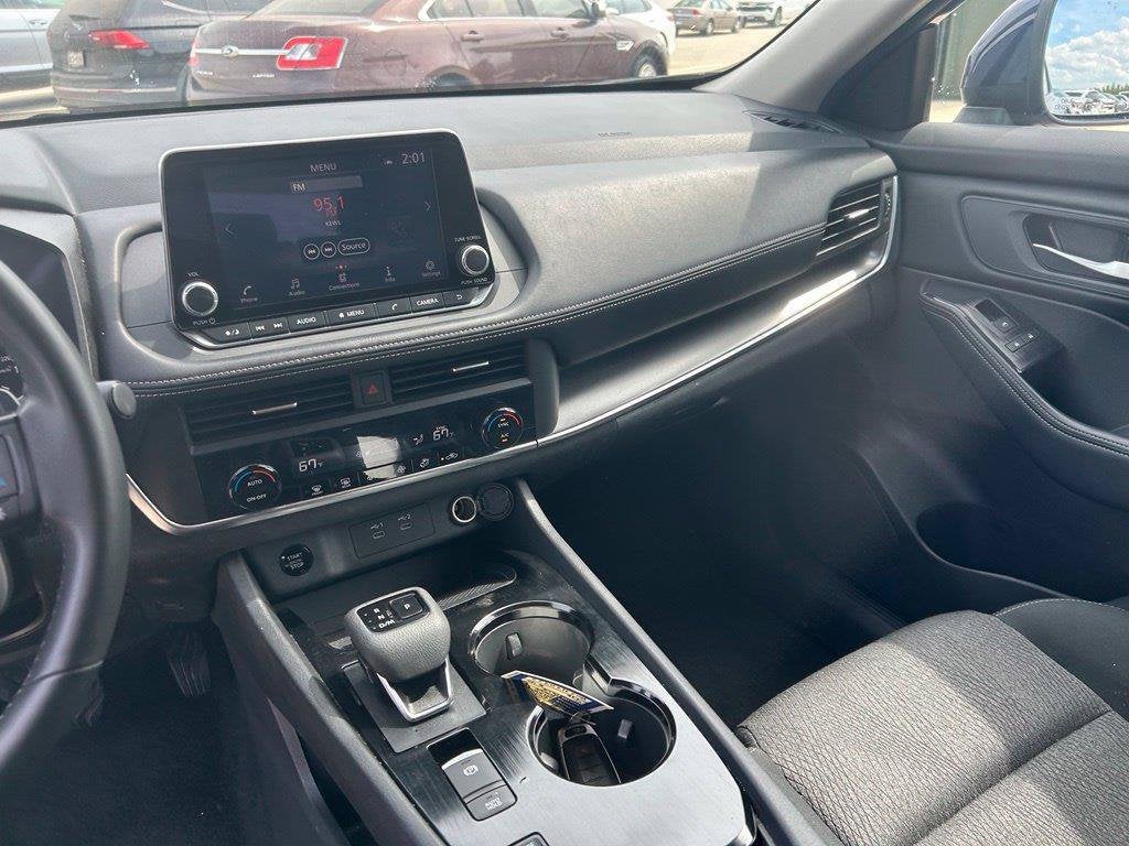 2025 Nissan Rogue SV FWD